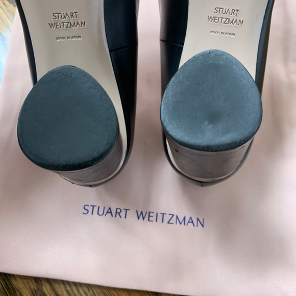 Stuart Weitzman Black Leather Heel - Picture 5 of 9
